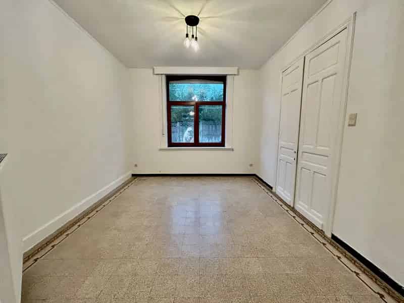 Ruime woning nabij centrum met buitenruimte