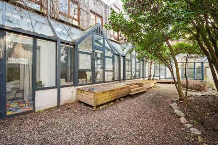 Huis Te Koop Brussel: Investeringskans Multifunctioneel Gebouw