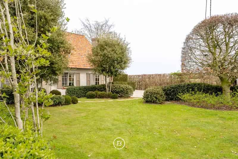 Landelijke Villa te Koop: Exclusief Wonen met Privacy en Uitzicht