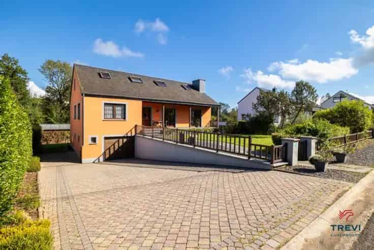 Villa 5-6 slaapkamers te Post Attert