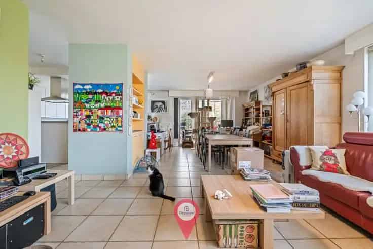 Huis Te Koop Loppem: Rustige Villa met 3 slaapkamers en Garage