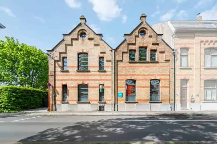 Kantoor te Huur Brugge: Authentieke Ruimtes in Historisch Pand