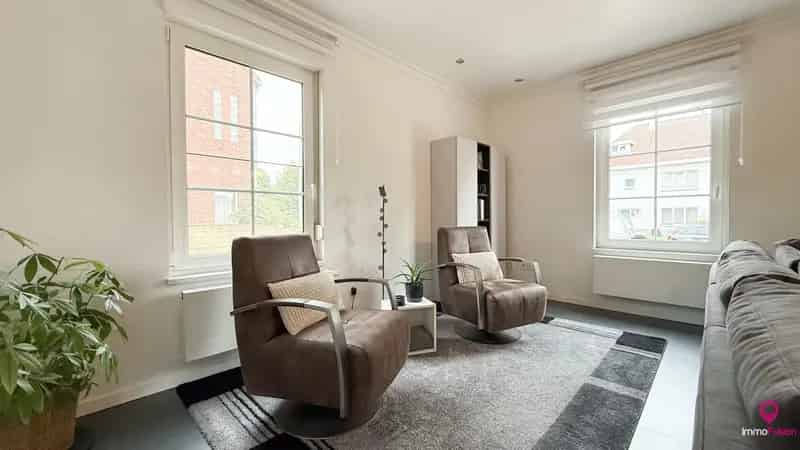 Gelijkvloers Appartement met Tuin en Garage te Huur