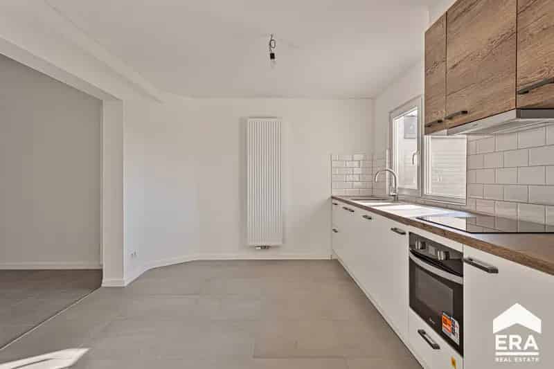 Gerenoveerde woning met garage te koop in Mol
