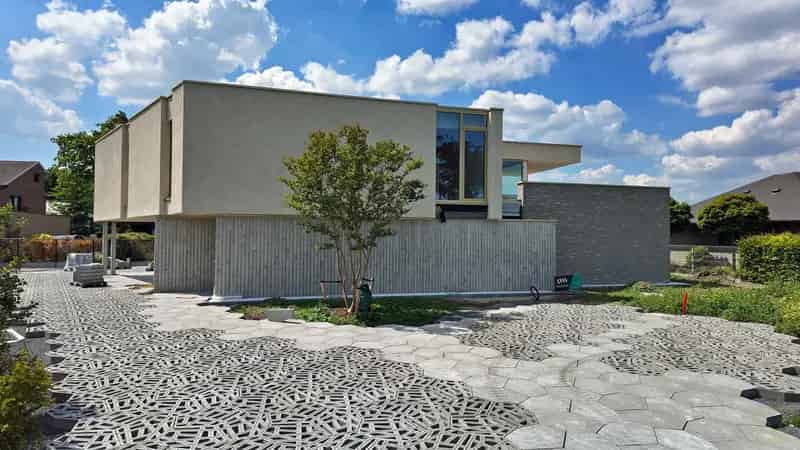 Luxueuze en energiezuinige penthouse met riant terras in de Leopoldlaan!