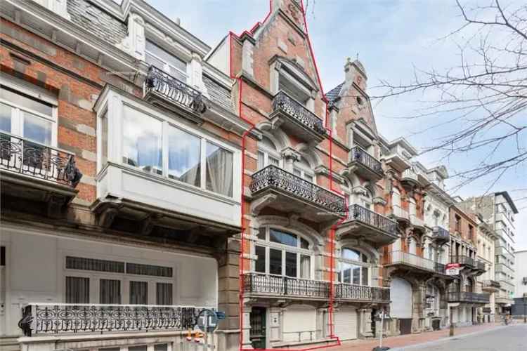 Herenhuis Blankenberge 6 slaapkamers Nabij Zee