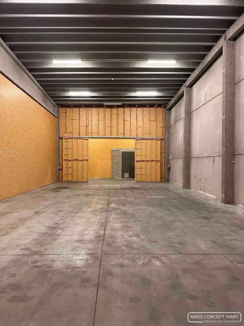 Industriële ruimte te huur Otegem 220m²