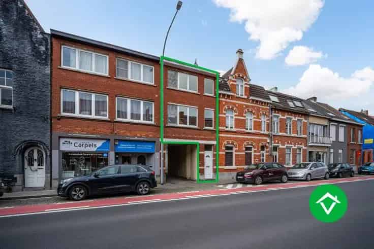 Te Koop: Charmante gezinswoning met 2 slaapkamers en garage in Sint-Kruis