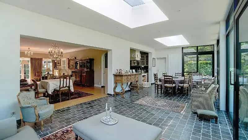 Stijlvolle Villa 300m² 4 Slaapkamers 12a70ca
