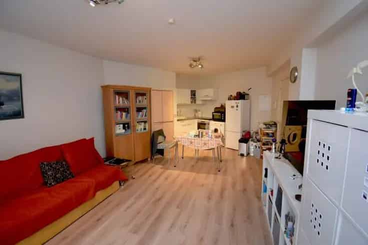 Appartement te Koop Schaarbeek 1 Slaapkamer Lichtrijk Ruim