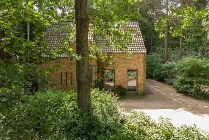 Huis Te Koop Schilde: Instapklare gezinswoning 3 slaapkamers grote tuin