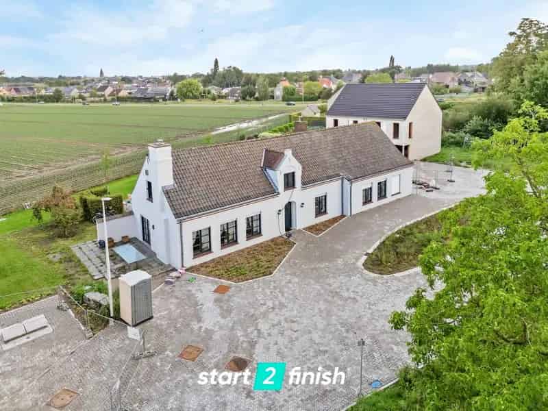 Charmante Villa te Torhout