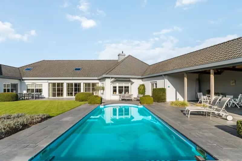 Luxueuze Villa met Zwembad en Privacy