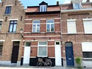 Huis te Koop Brugge Centrum 3 slaapkamers gerenoveerd