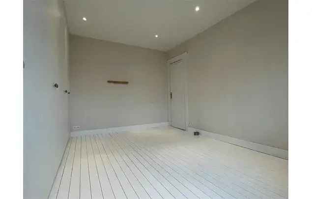 Huur 2 slaapkamer appartement van 162 m² in Antwerp