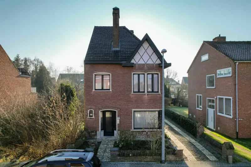 Halfopen Bebouwing Mechelen - 200m² - Renovatieproject