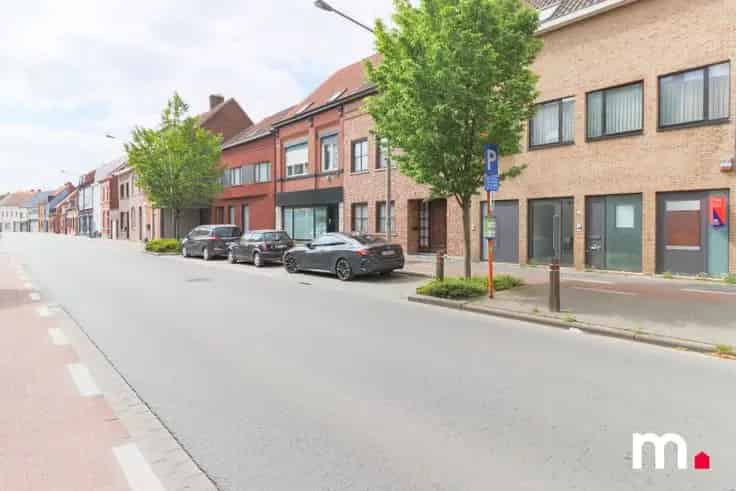 Duplex Appartement met Handelsruimte te Heule