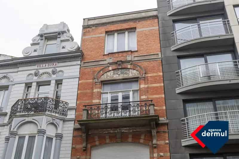 2 Slaapkamers Appartement Oostende Te Renoveren