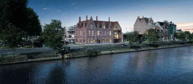 Hectaar realiseert Residentie De Gendarmerie: sfeervol wonen in een historisch gebouw met modern comfort op de hoek van de Sint-Pieterskaai met de Vaartstraat te Brugge.