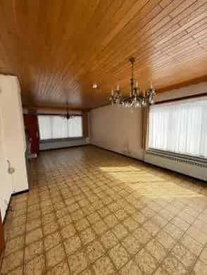 Ruime gezinswoning nabij Balendijk