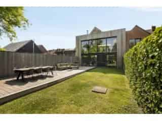 Huis te koop Ronse - Lichtrijke Loft met Tuin en 3 Slaapkamers