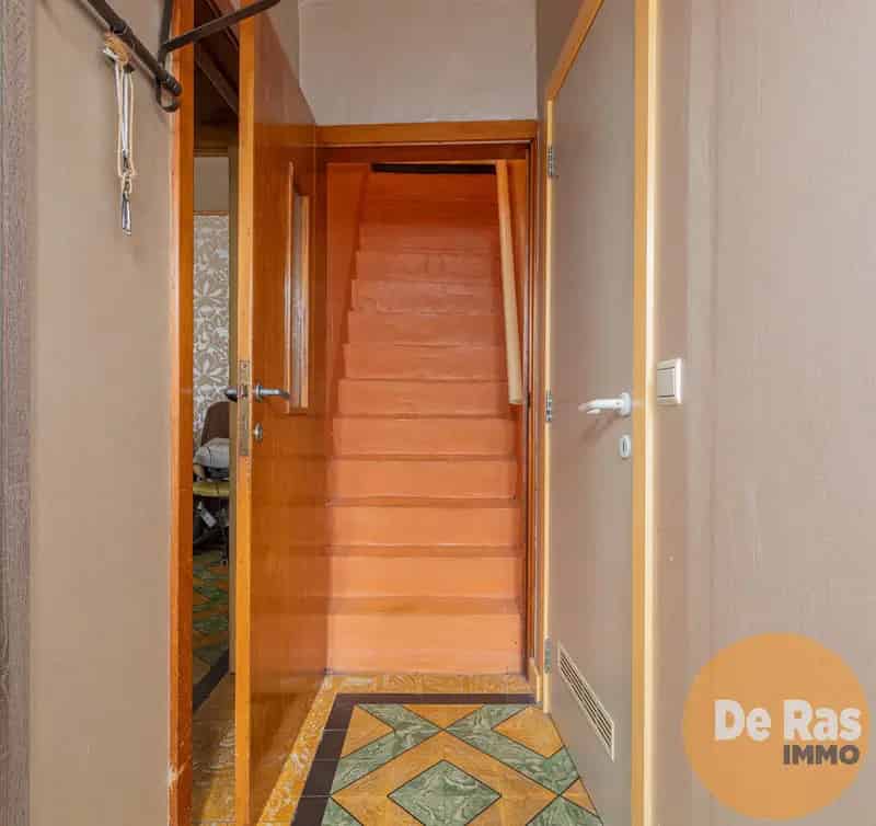Te renoveren woning met tuin in Uitbergen