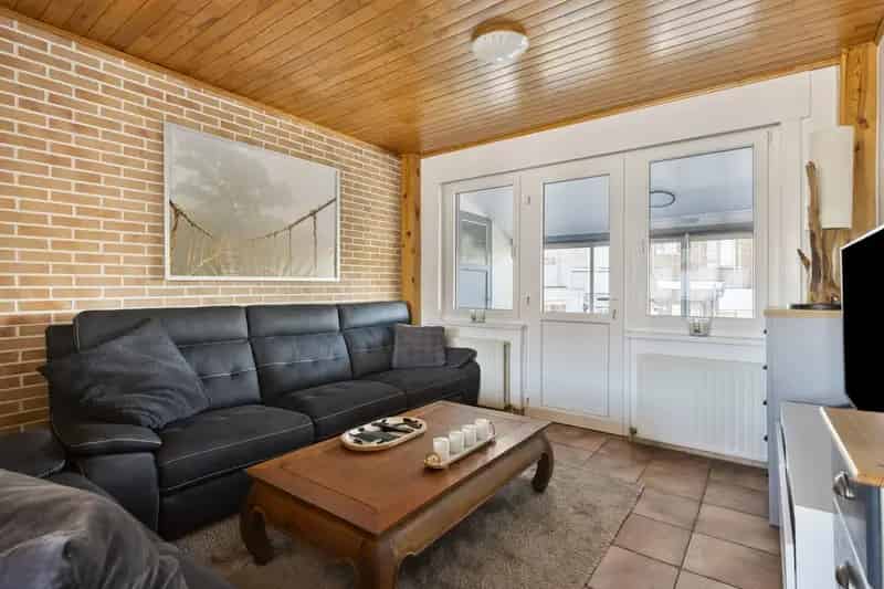 Gerenoveerde Bel-Etage te Sint-Pieters-Leeuw - 3 slaapkamers