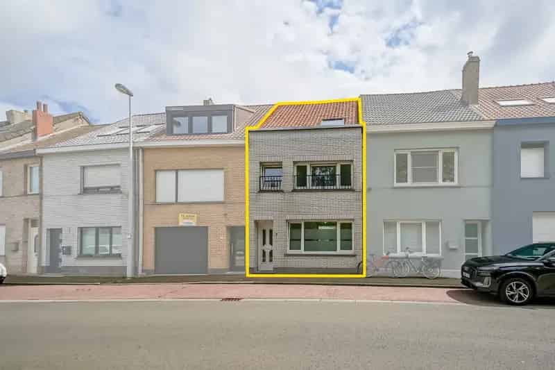 Gerenoveerde woning te Bredene nabij Spuikom