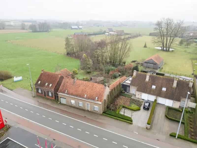 Projectgrond Appartementsgebouw 5 Appartementen Handelsruimte