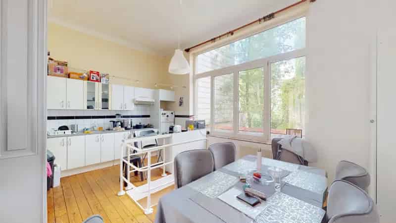 Appartementsblok Schaerbeek 210m2 2 slaapkamers studio