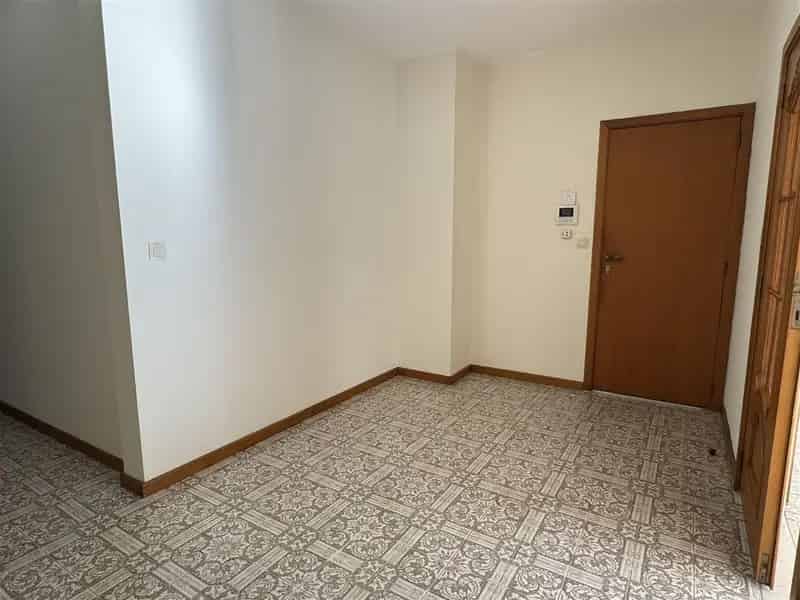 Gerenoveerd 3 Slaapkamer Appartement te Gijzegem