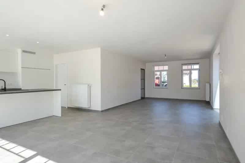 Halfopen Nieuwbouwwoning te Huur Roksem