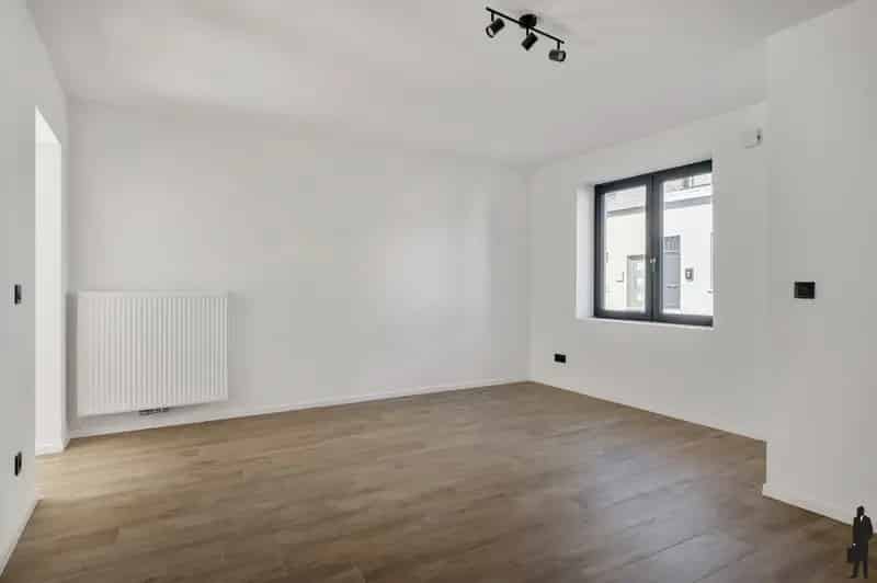 Gerenoveerde Huis te Koop Kapellen 4 slaapkamers