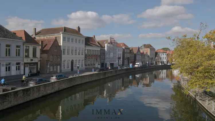 Mooi gelegen woning aan de Langerei met stadskoer