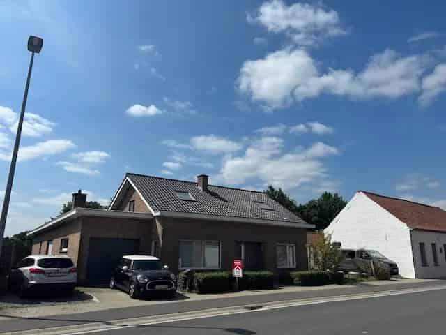Huis te koop Langemark-Poelkapelle 5 slaapkamers