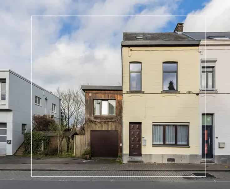 Huis te Koop Hyon 4 Slaapkamers Nabij Bergen