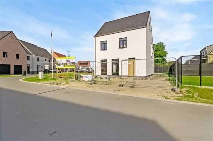 Huis Te Koop: Ruime Nieuwbouwwoning 4 5 Slaapkamers