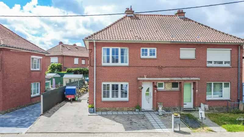 Instapklare woning 2 slaapkamers bureau