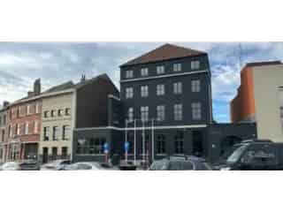 Kantoor te koop Gent 700m² gerenoveerd business center