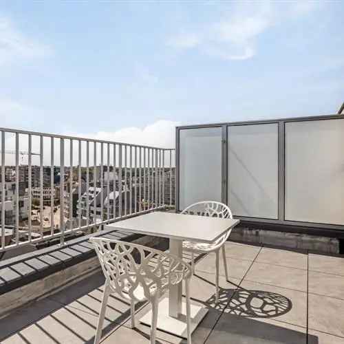 Gerenoveerde penthouse met terrassen en schitterend zeezicht!