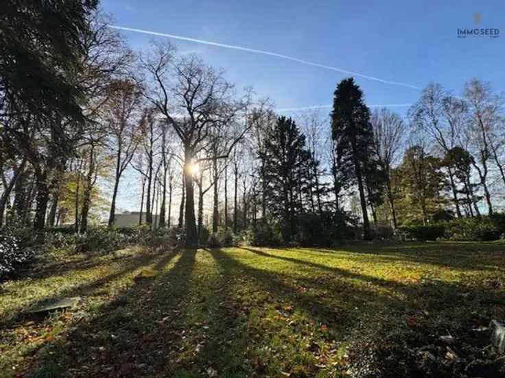 Statige Villa te Jabbeke Nabij Commercieel Hart