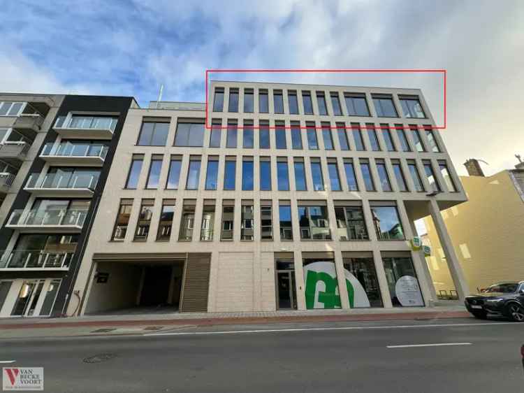 Huur handelspand in nieuwbouwresidentie met 417m²