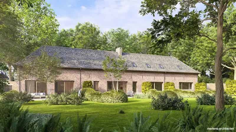 Grond te huur: Beschermd Monument met Vergunning voor 4 Woningen