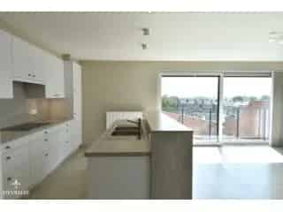 Penthouse te huur Ledegem 134m2 2 slaapkamers dakterras garage