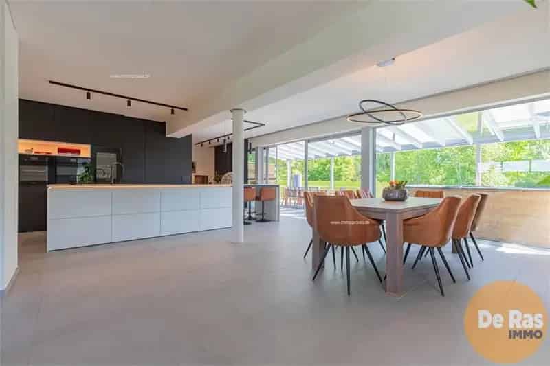 Villa te koop Aalst - 4 slaapkamers, zwembad, moderne keuken