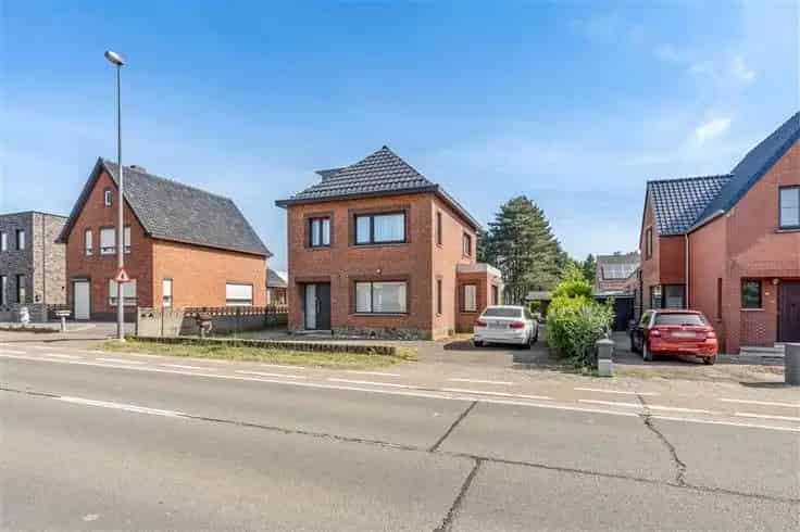Huis Te Koop 4 slaapkamers Gerenoveerd Paal