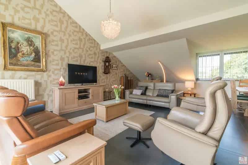 Elegant Penthouse met Zonneterras Beringen