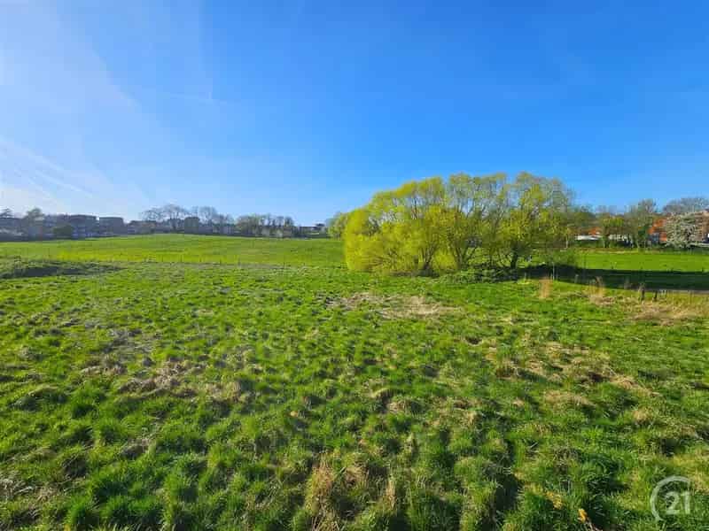 Gelijkvloers Appartement met Terras en Uitzicht te Huur