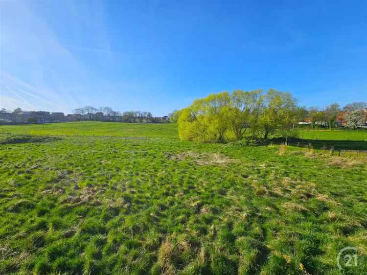 Gelijkvloers Appartement met Terras en Uitzicht te Huur