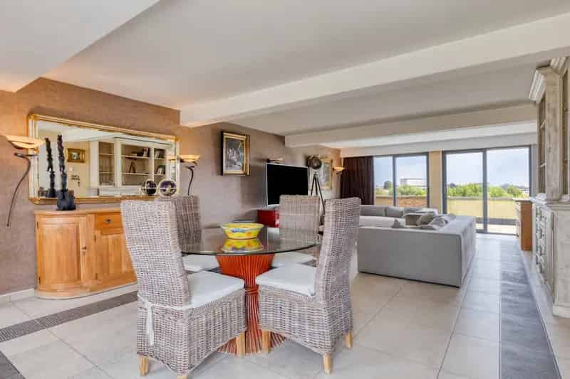 Penthouse te koop in Zellik: Luxe, Licht en Rust nabij Brussel